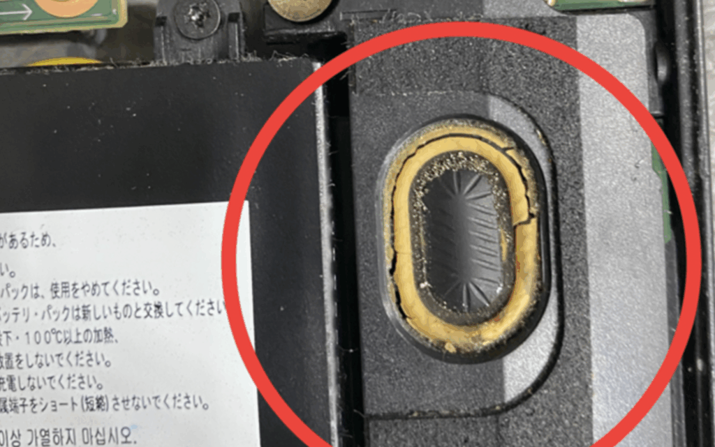 1. Difuzoare arse sau deteriorate daca sunetul nu merge la laptop