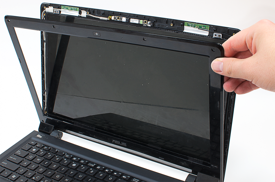 Schimbare display laptop Schimbare display laptop