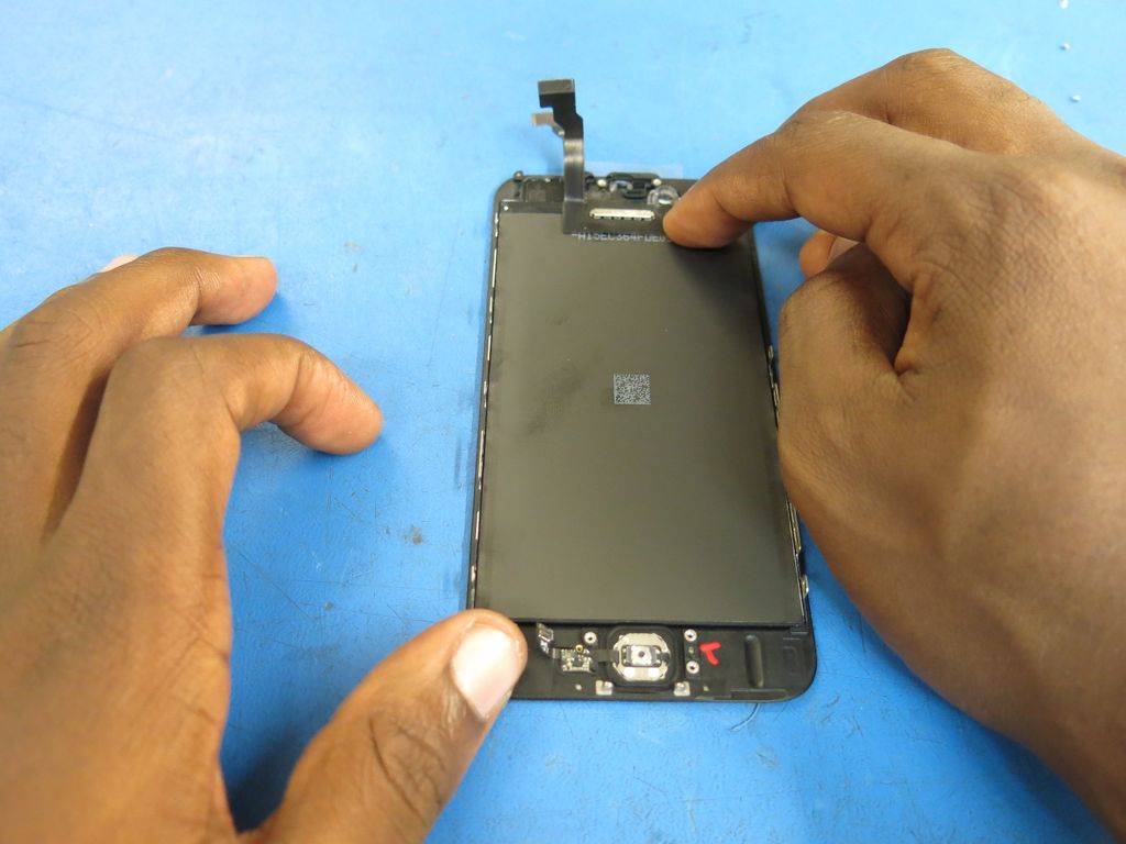 Inlocuire display iPhone 6 – cum sa iti rezolvi singur problema