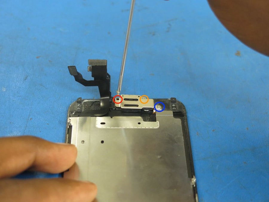 Inlocuire display iPhone 6 – cum sa iti rezolvi singur problema