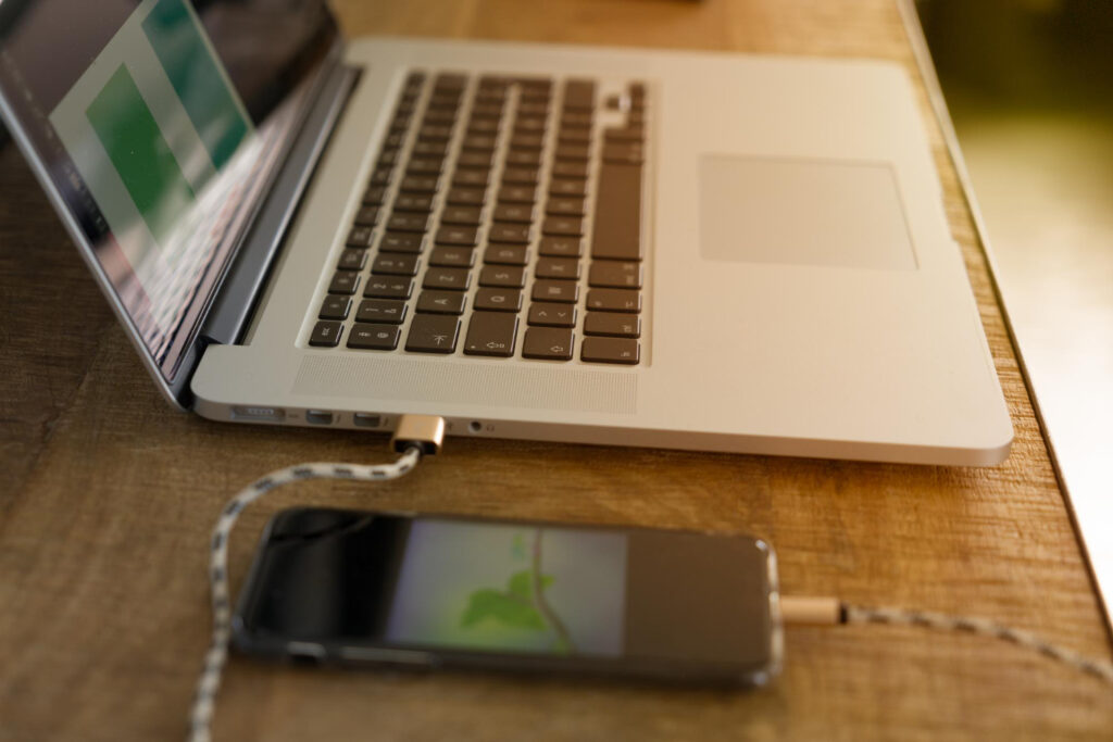 Vrei sa vezi ecranul telefonului tau pe computer Iata ce trebuie sa faci