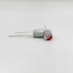 Condensator 2.5v 220uf 8x12mm Electrolitic aluminiu