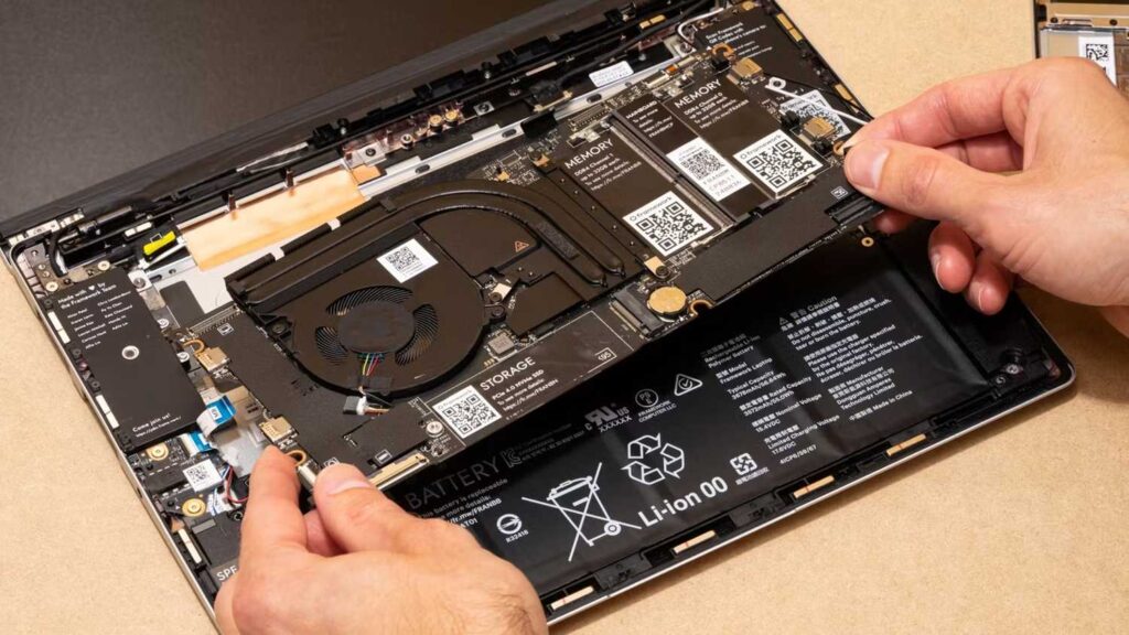 5 probleme enervante la laptopurile noi pe care mi-aș dori să le rezolve producătorii