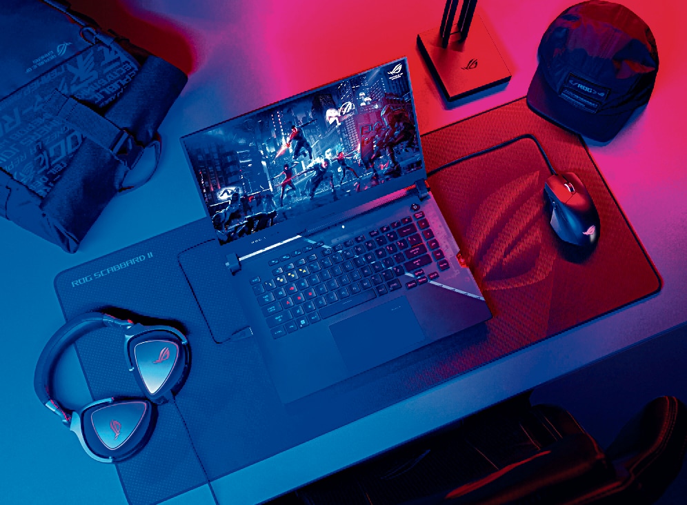 Review Laptop Asus ROG Strix Scar 17 SE tastatura