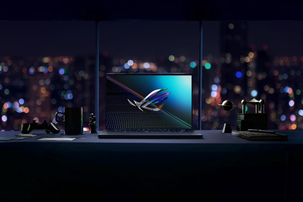 Review Laptop Asus Rog Zephyrus S17 (GX701LWS-HG052)