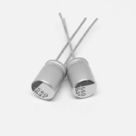 Condensator 6.3v 560uf 6x8mm Electrolitic aluminiu No brand / No model No Name