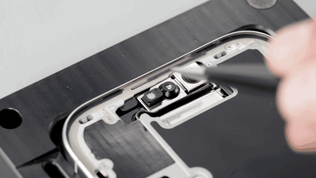 Instructiuni de montaj display iPhone Instructiuni de montaj display iPhone